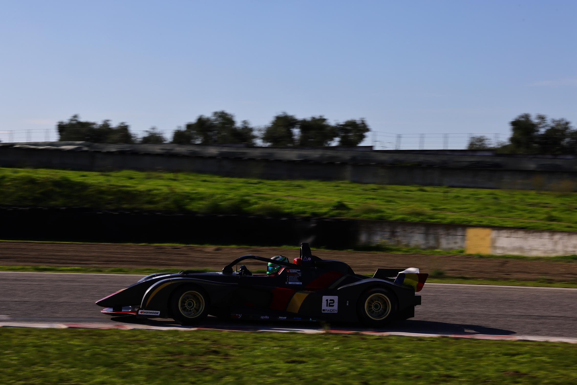 Formule Wolf, ambiance circuit et compétition